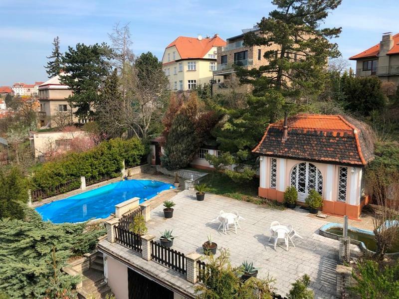 Rooms In Prague-Big+Comfy 外观 照片