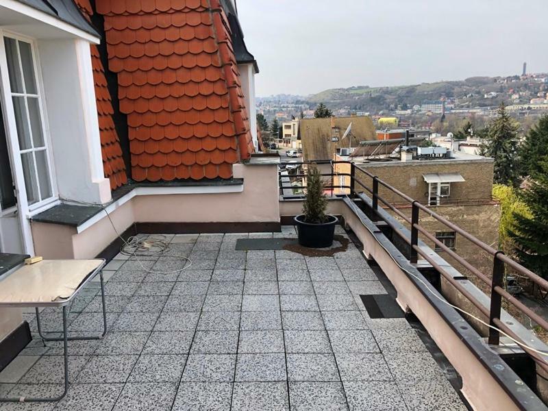 Rooms In Prague-Big+Comfy 外观 照片