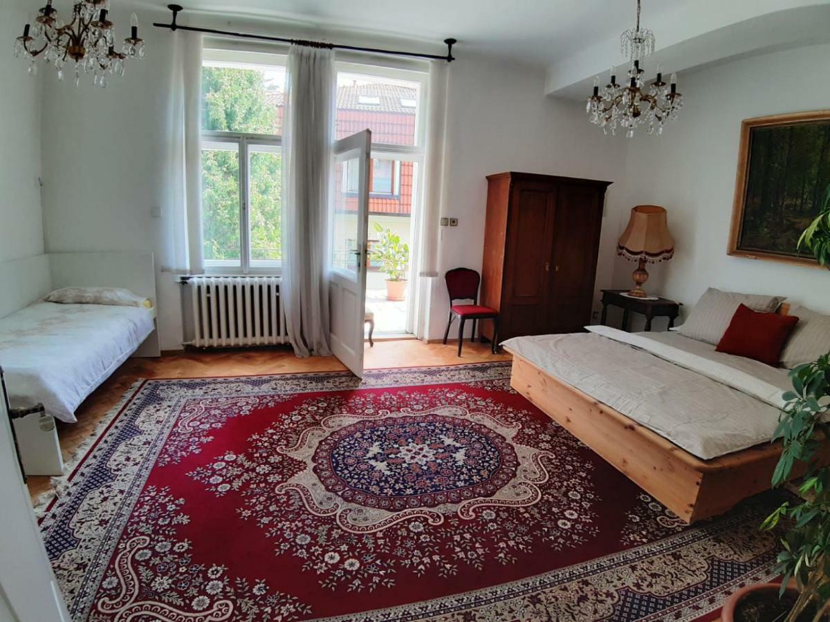Rooms In Prague-Big+Comfy 外观 照片