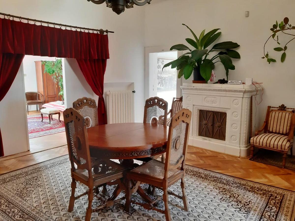 Rooms In Prague-Big+Comfy 外观 照片