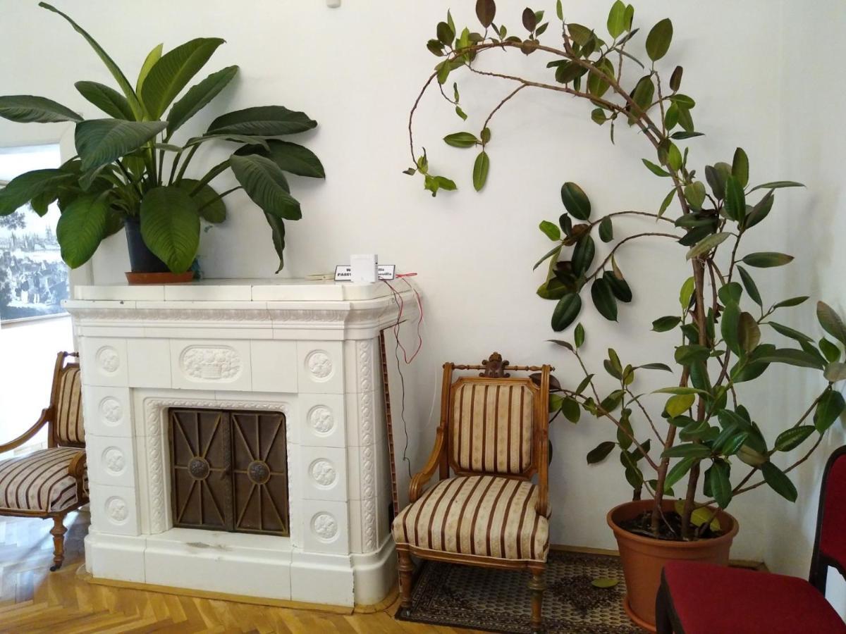 Rooms In Prague-Big+Comfy 外观 照片