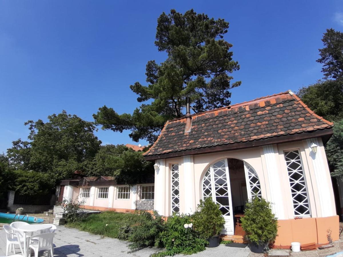 Rooms In Prague-Big+Comfy 外观 照片