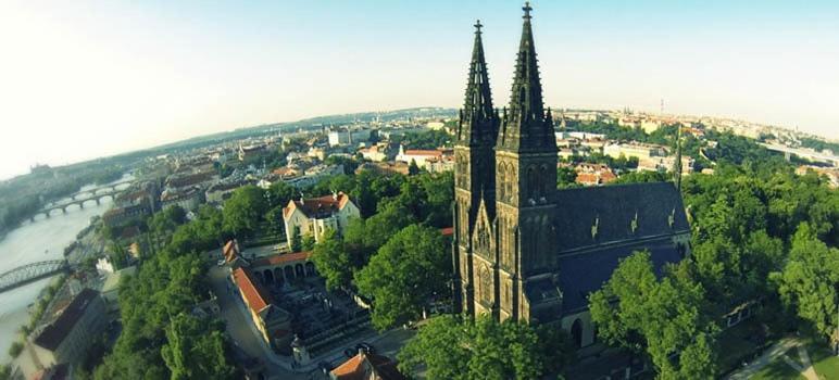 Rooms In Prague-Big+Comfy 外观 照片